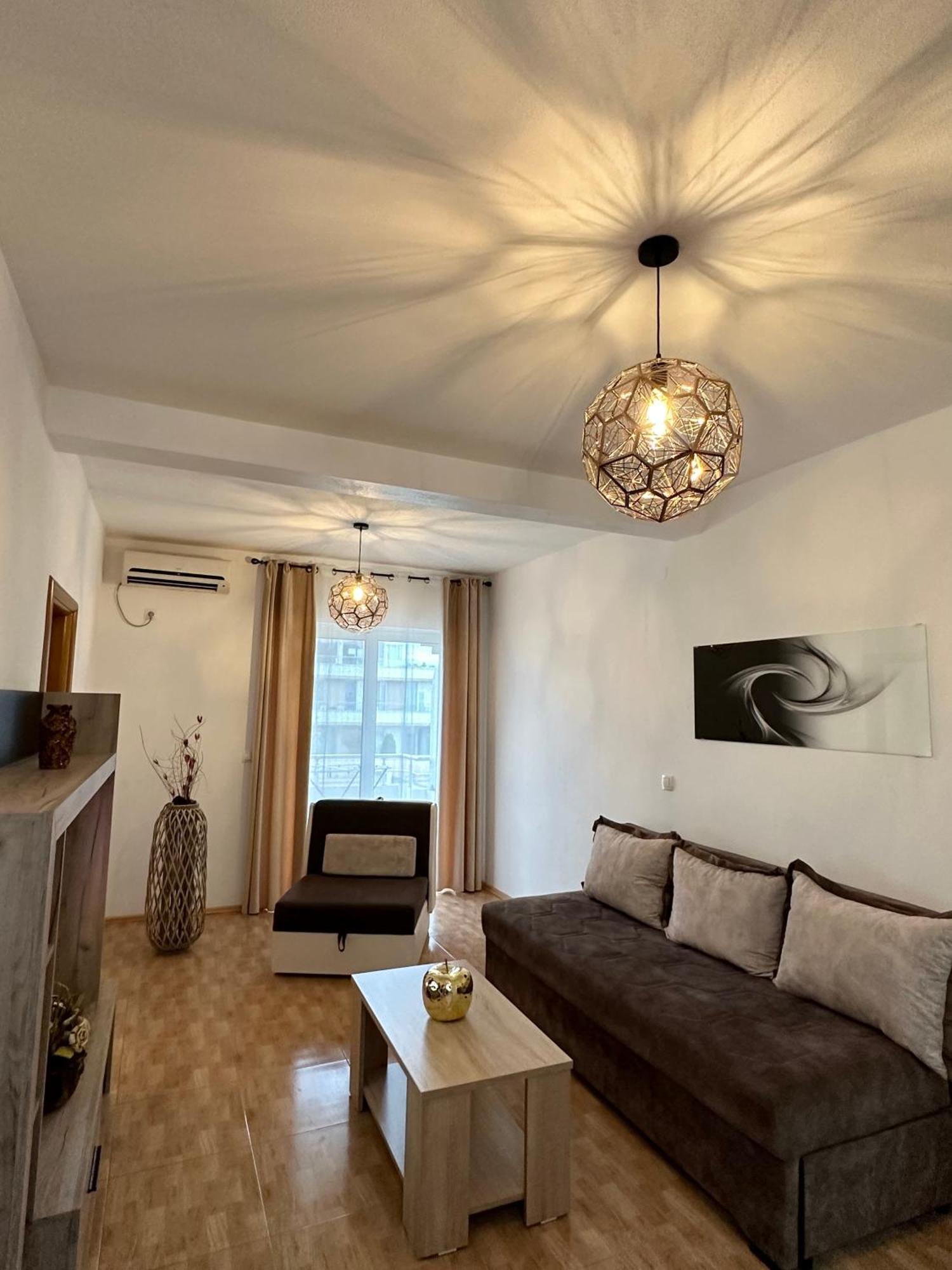 Apartmens Xhenis Lux Ulcinj Exterior photo
