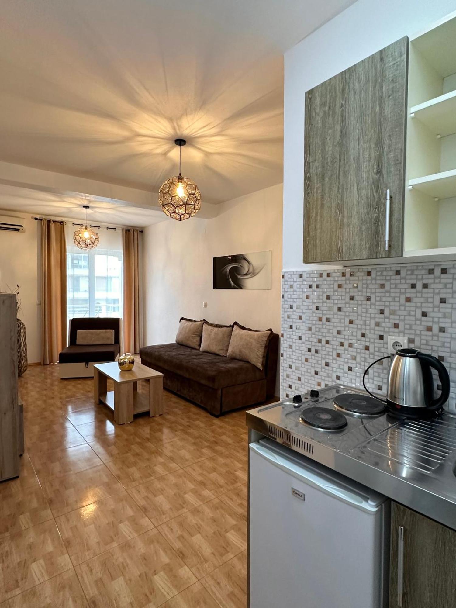 Apartmens Xhenis Lux Ulcinj Exterior photo
