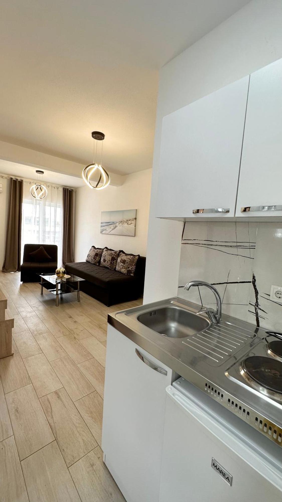 Apartmens Xhenis Lux Ulcinj Exterior photo
